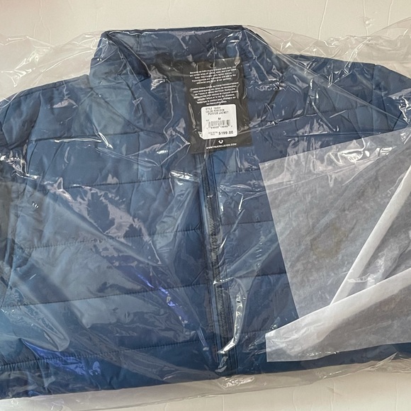 TRUE RELIGION WARM SLIM PUFFER JACKET - Picture 4 of 5